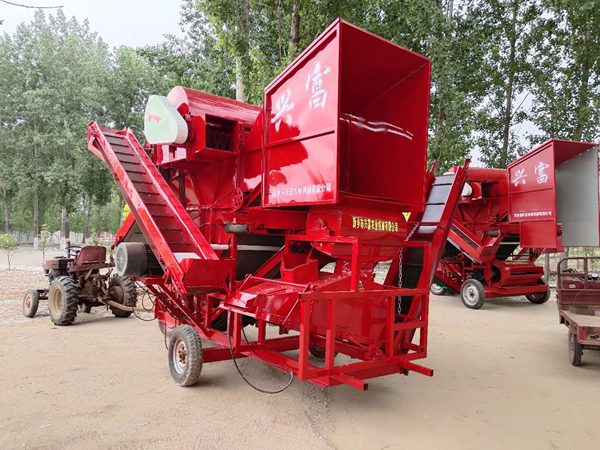 2020年干濕兩用花生摘果機(jī)